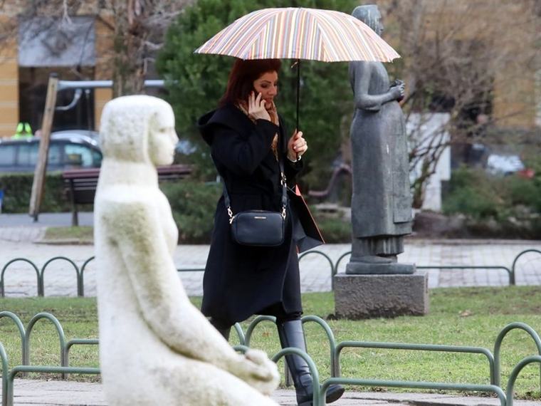 Намалете темпото в дъждовно време, пийте повече течности