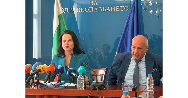 Застраховат спешно линейките, тръгва реформата в бързата помощ (Обзор)