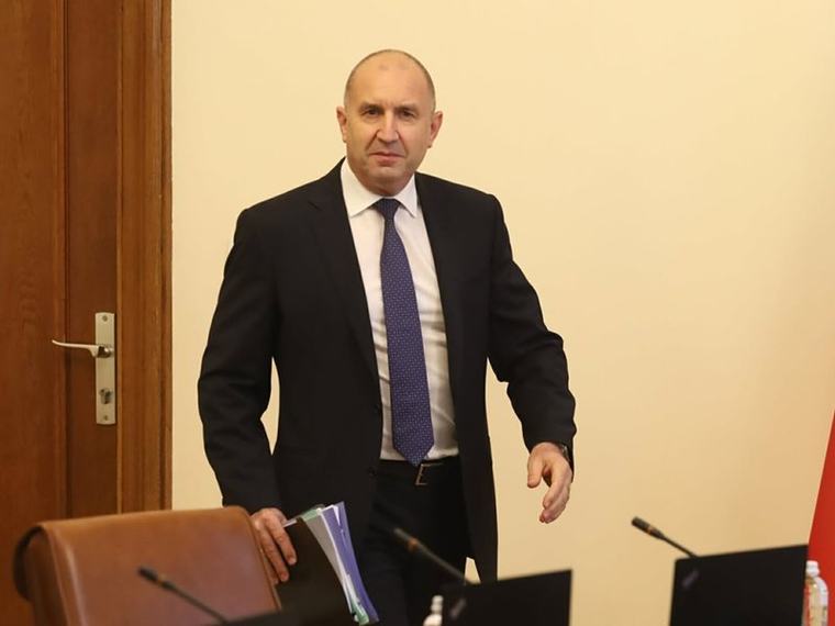 Службите да пазят вечна тайна и да унищожават документи без разрешение, предлага кабинетът