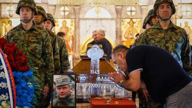Босна и Херцеговина изтегля дипломати от Белград заради почестите към Младич