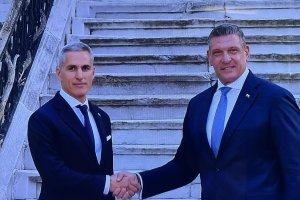 Гюров и Кандев влизат в президентската надпревара